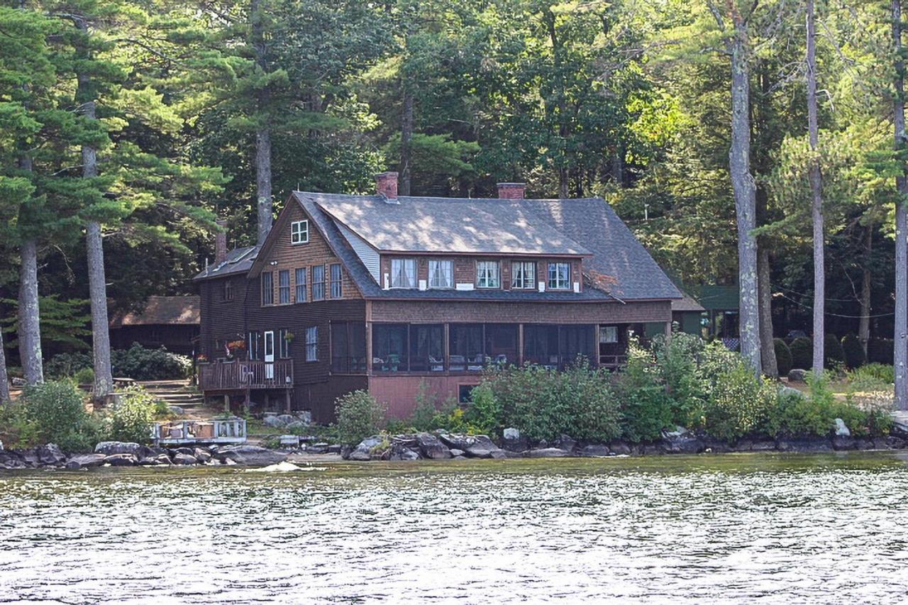 Meredith Lakefront Lodge On Lake Winnipesaukee Buitenkant foto